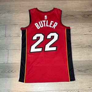 Nike Jimmy Butler Miami Heat #22 Jersey Swingman Size 40 Red Dri Fit